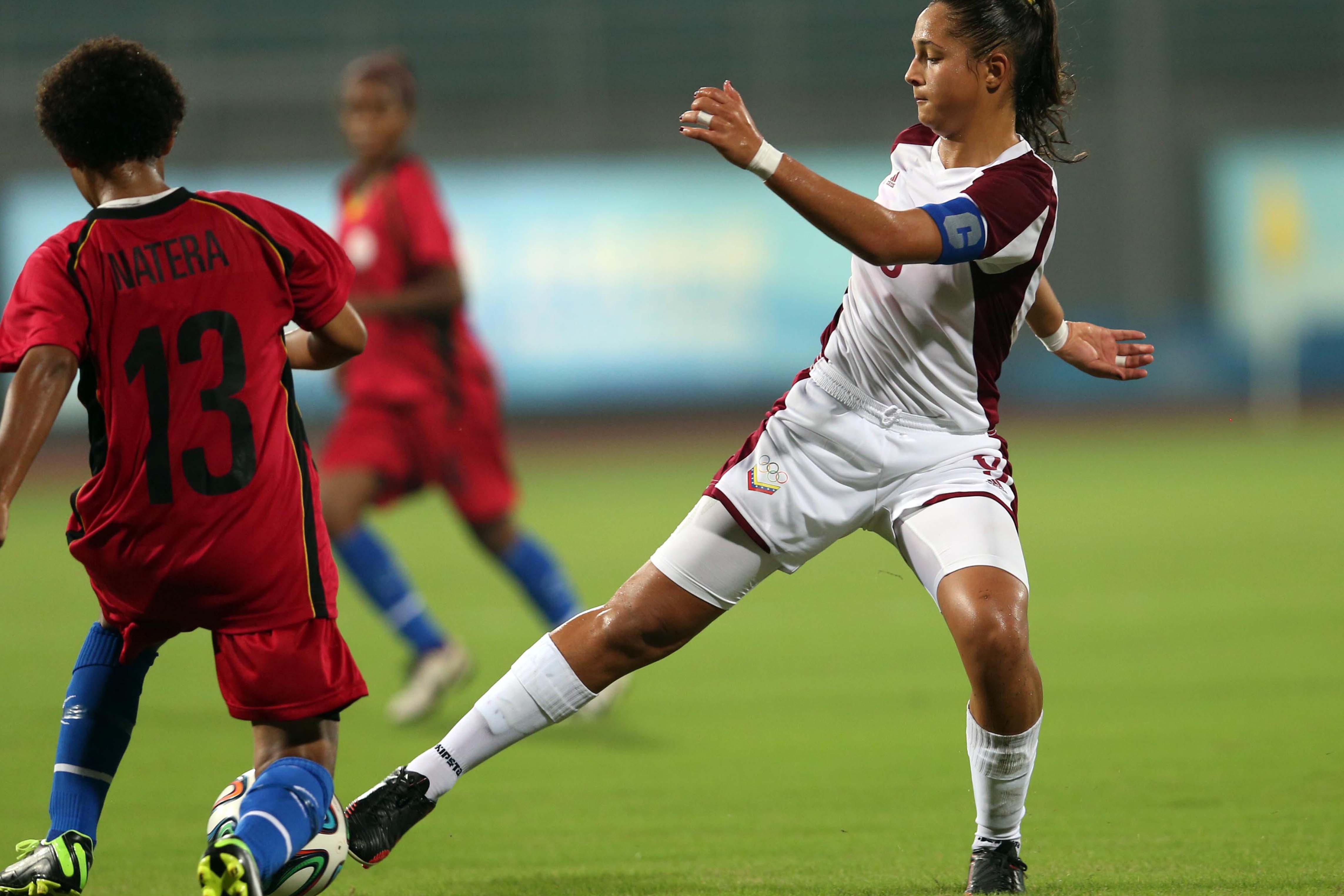 Deyna Castellanos es nominada al premio Puskás