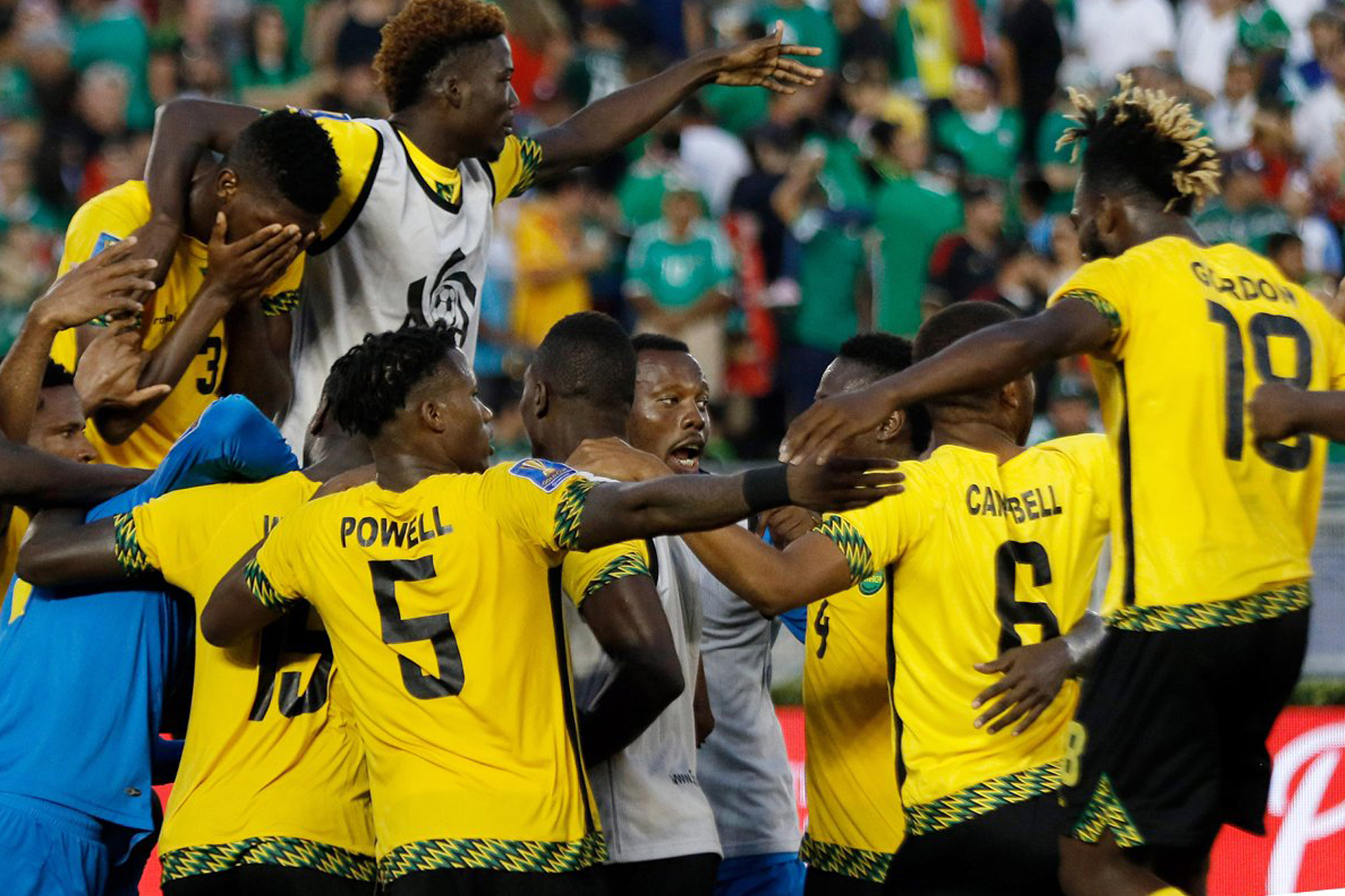 Jamaica elimina a México de la Copa Oro con golazo a último minuto 