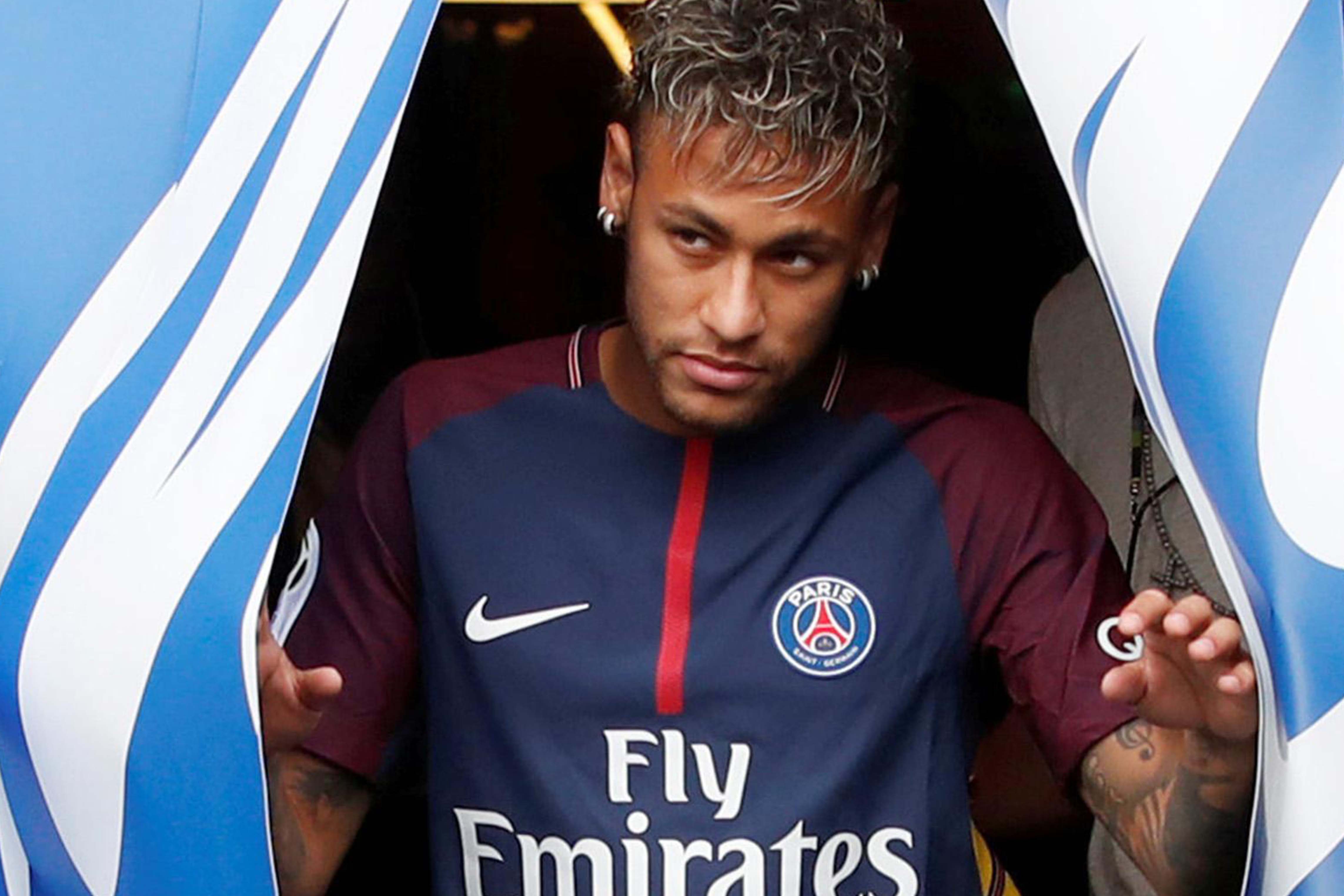 PSG aumenta su cerco de seguridad en entrenamientos ante la fiebre Neymar