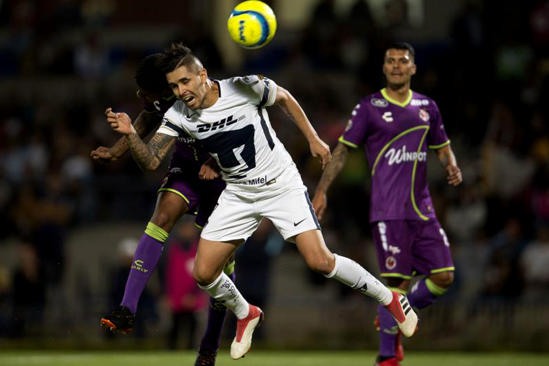 Pumas se queda sin liderato y sin invicto