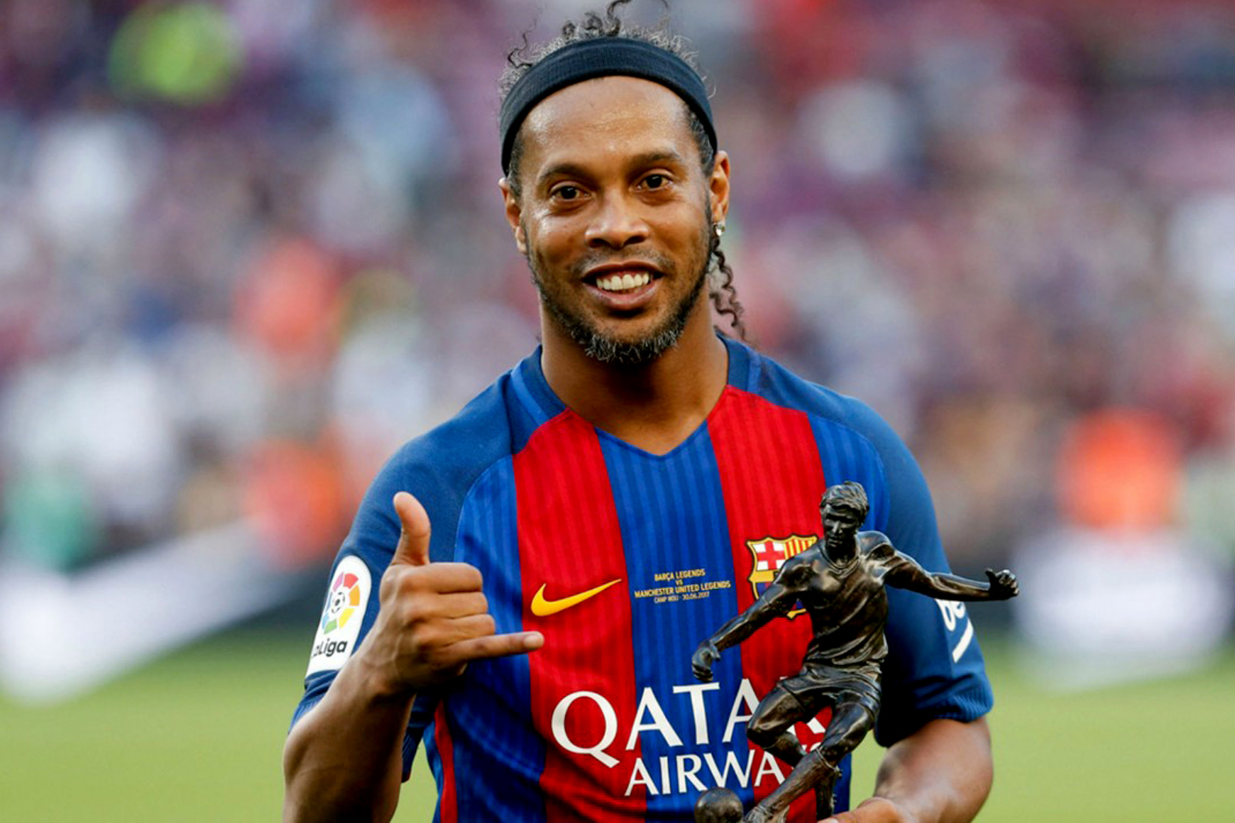 El Barcelona se divorcia de Ronaldinho 